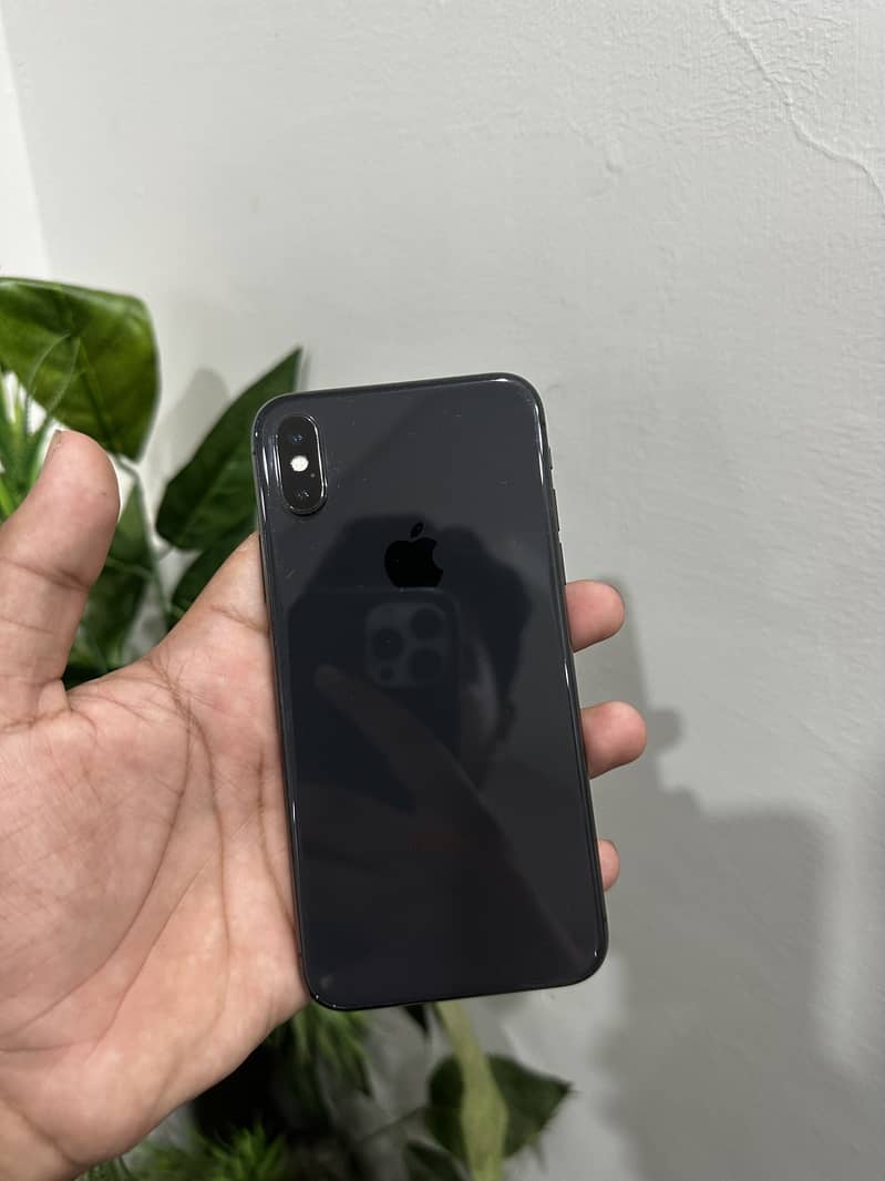 Apple iPhone X 0