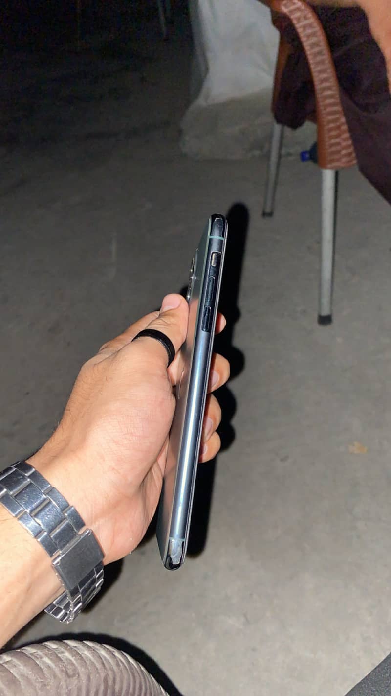 Apple iPhone 11 Pro Max 3