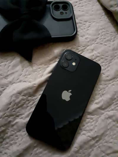 Apple iPhone 12
