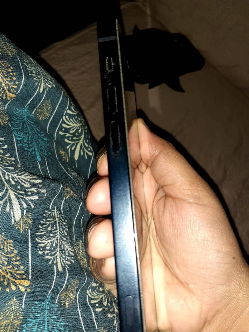 Apple iPhone 12 2