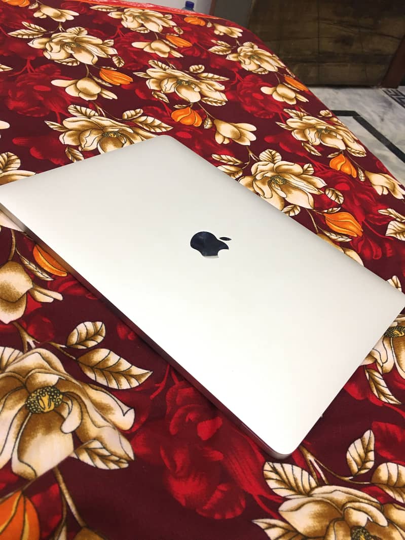 Mackbook pro 2016 0