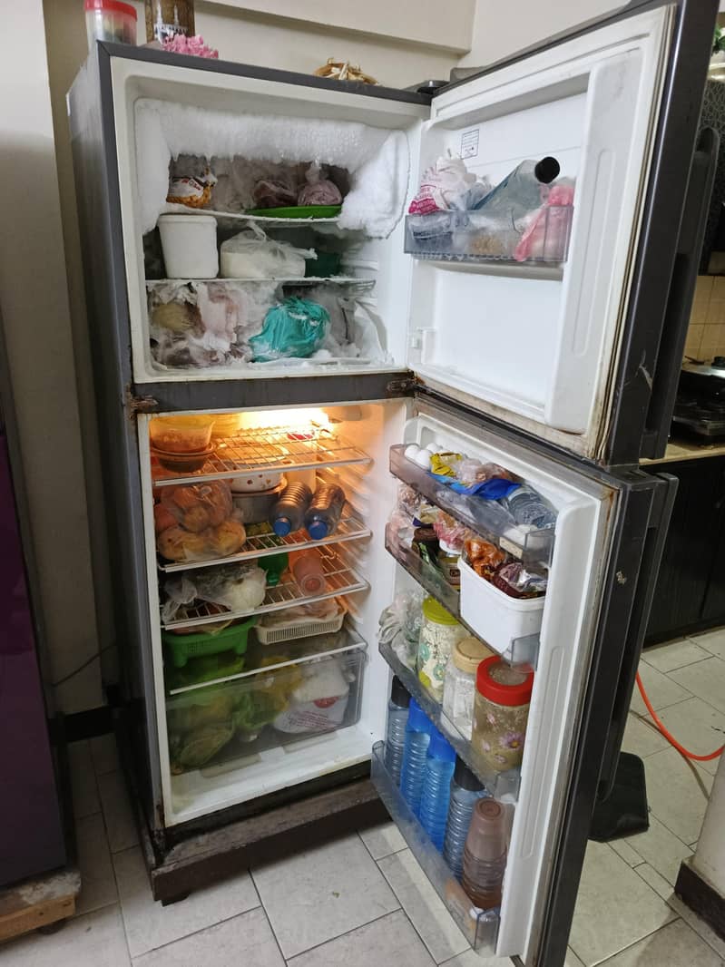 Haier large fridge 4
