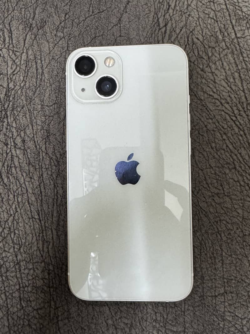 Apple iPhone 13 0