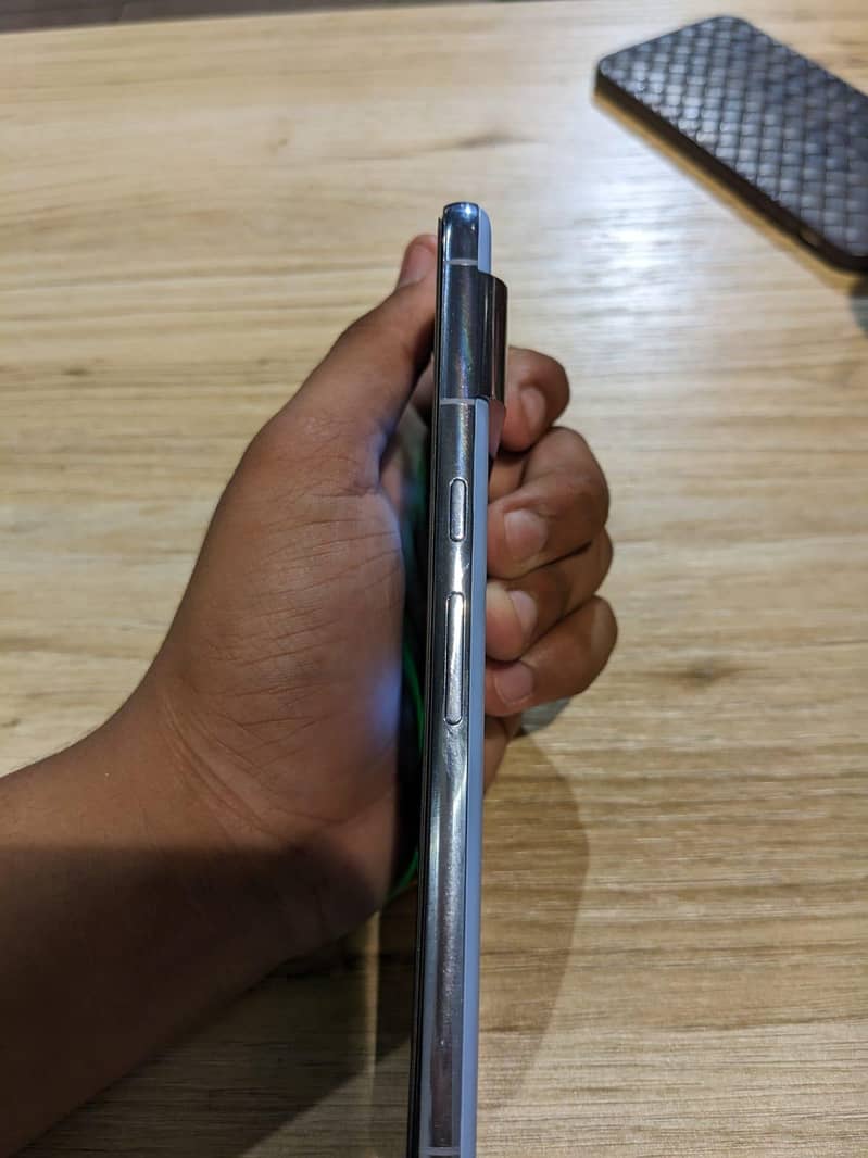 Google Pixel 8 Pro 2
