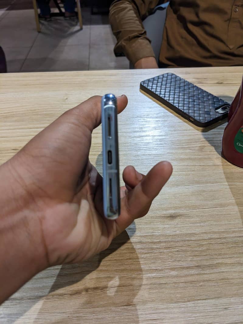 Google Pixel 8 Pro 6