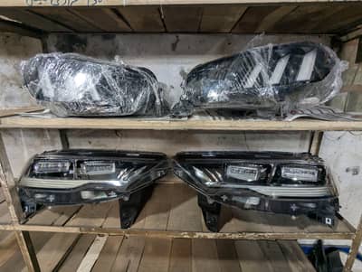 Haval head  lights & peagout Head lights available