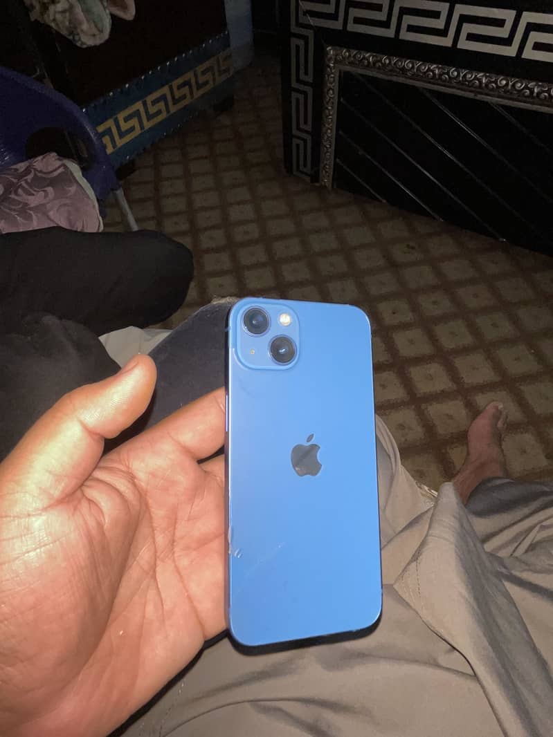 Apple iPhone 13 1