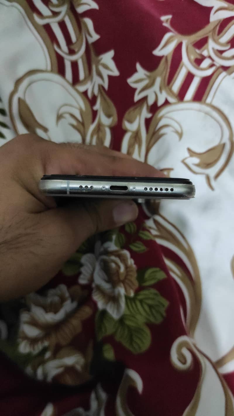 Iphone xs 4