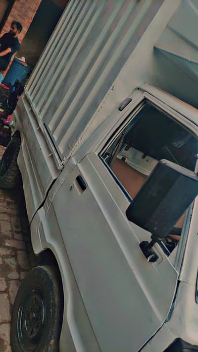 suzuki Ravi 799cc pick up