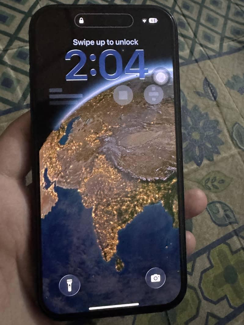 Apple iPhone 15 4