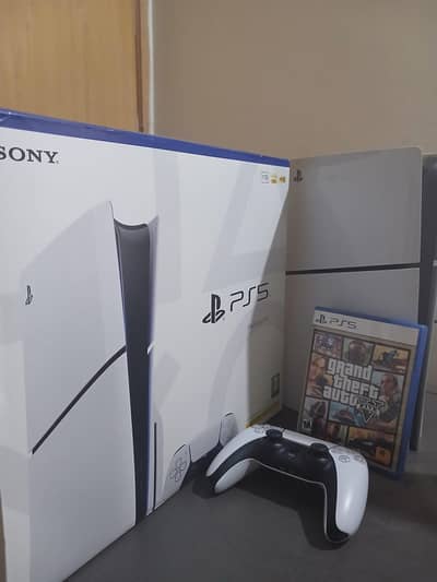 PS5 SLIM 1TB UK Edition with GTA 5 DiSC