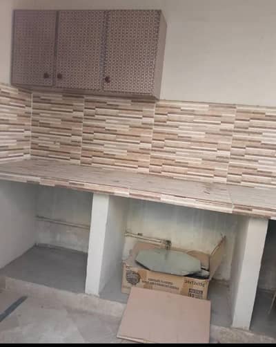 2 Bed d. d First Floor for rent