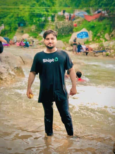 mujy kam ki zarorat hn