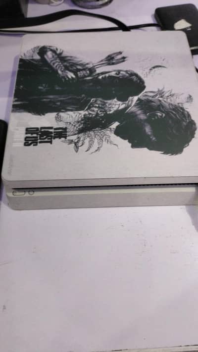 ps4 slim glacier white with one controller