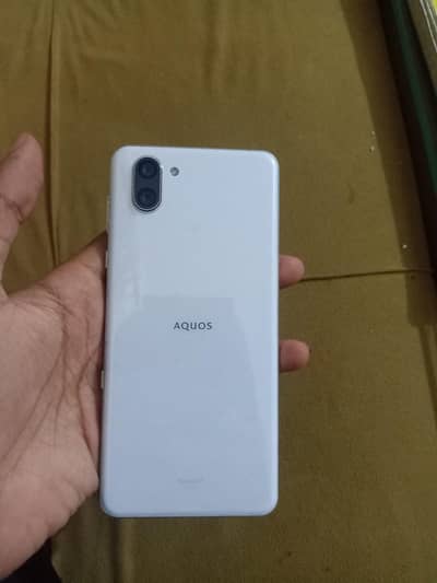 AQUOS R3 6/128  PUNG 60 plus FPS