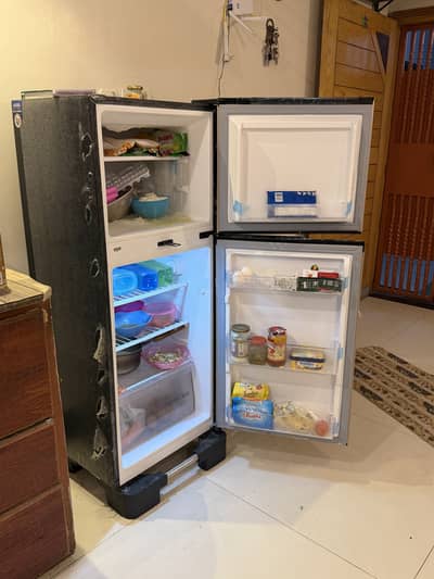 Dawlance fridge for sell.