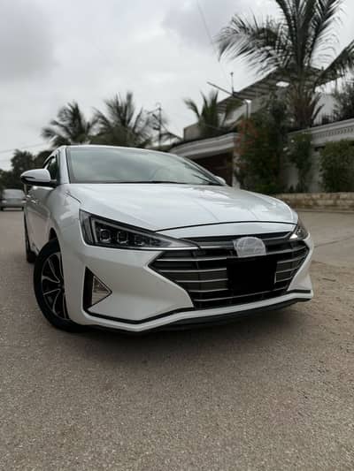 HYUNDAI ELANTRA 2.0 GLS FULL OPTION NEW RIM MODEL 2022 REGISTERED 2022