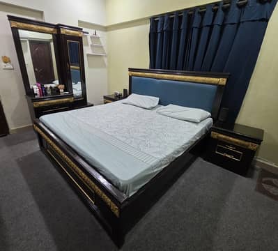King Bed Set with Mattress/Side Tables/Wardrobe Divider/Dressing