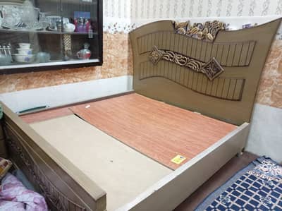 King size bed