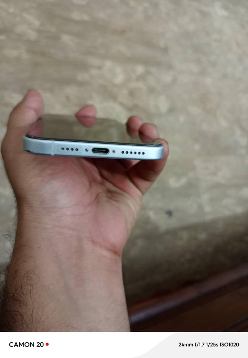 Apple iPhone 15 plus 3