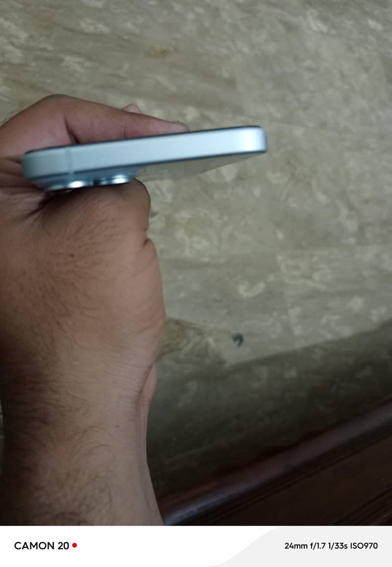 Apple iPhone 15 plus 4
