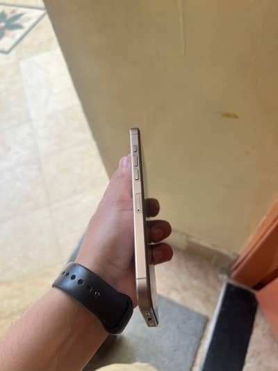 Apple iPhone 16 Pro Max LLA pta approvd