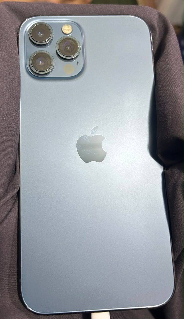 iPhone 0