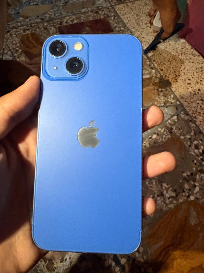 Apple iPhone 13 1