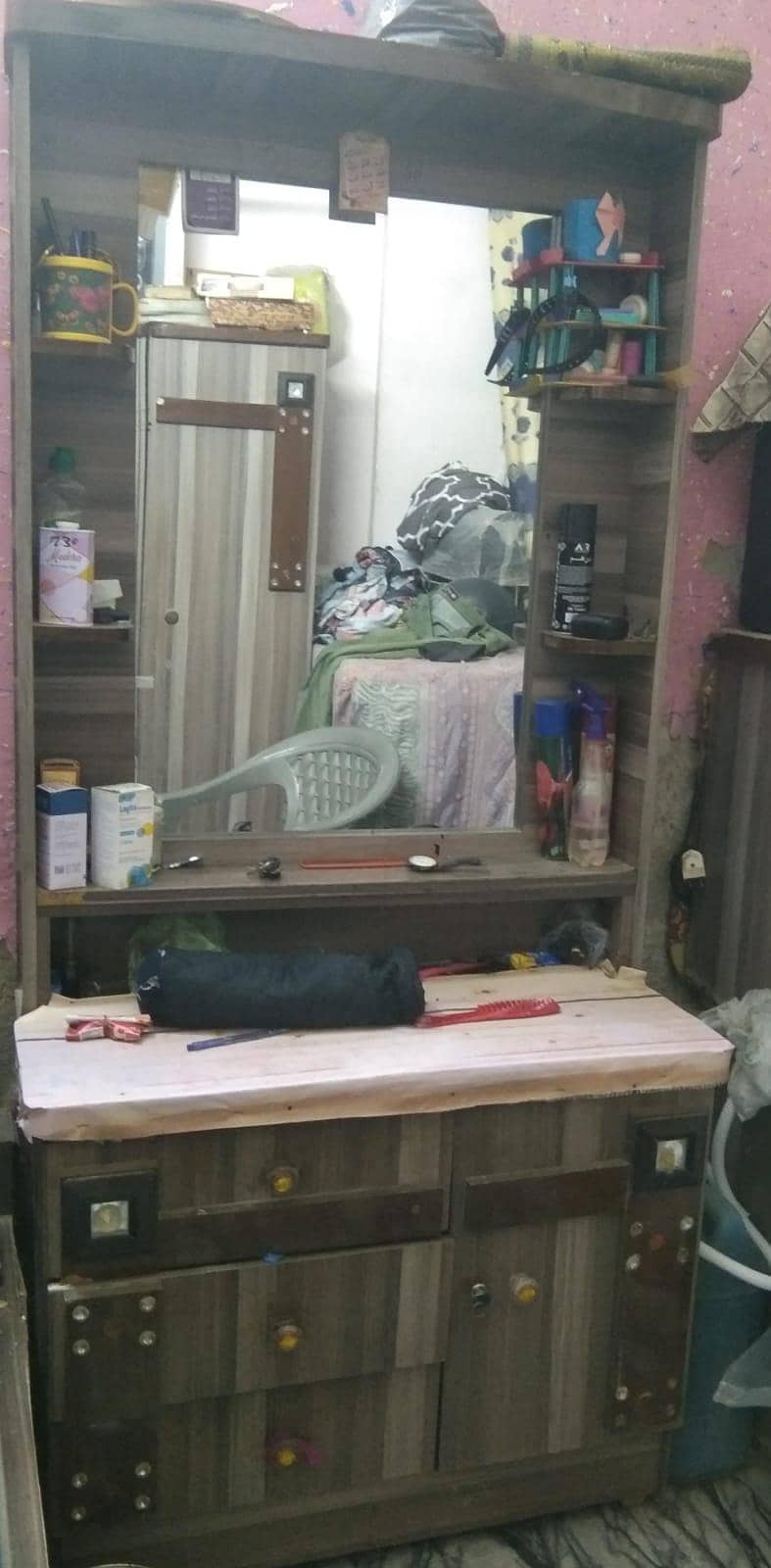 dressing table 0