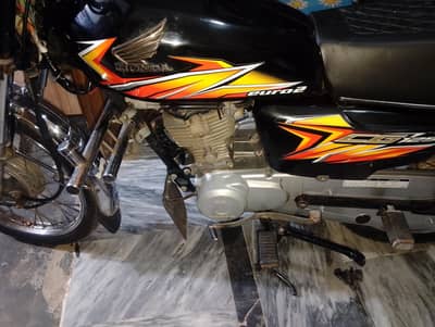 Honda 125 lush bik