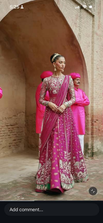 Vanya article formal wear