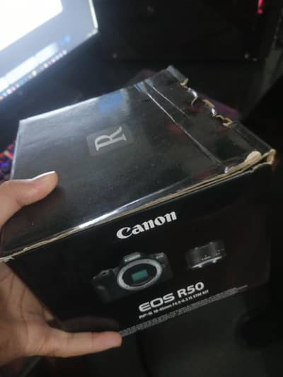Canon R50 brand new like condition