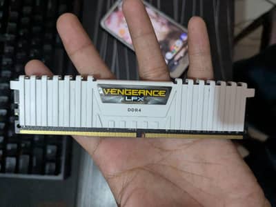 Corsair Vengeance LPX white 16gb DDR4 single stick 2666mhz
