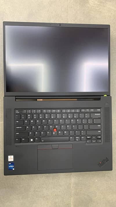 (4k OLED) RTX 1000 (4gb) Lenovo P1 Gen 5 (Core i7 12th Generation)