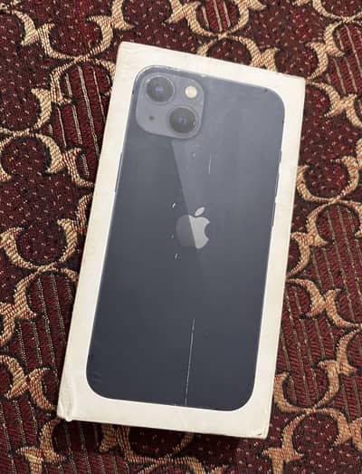 Apple iPhone 13