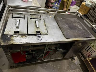 commercial double fryer with hot plate