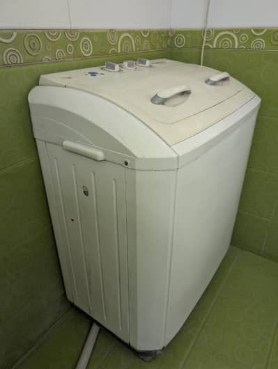 Esquire  Dual Washing Machine and Spinner