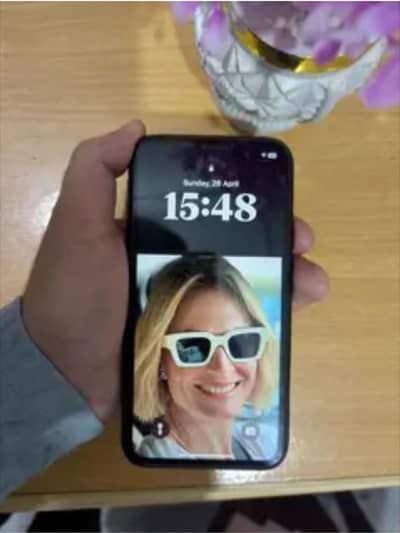 Iphone XR Non PTA 128 GB  Battery Health 85