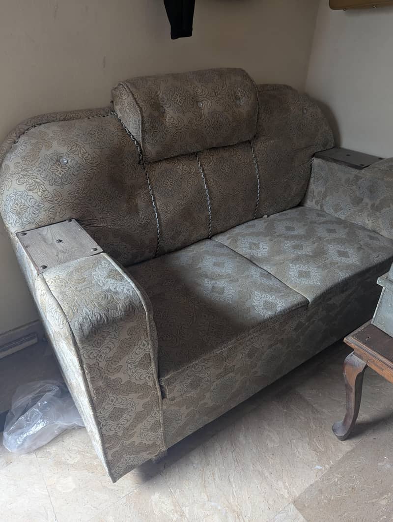 Sofa set 0