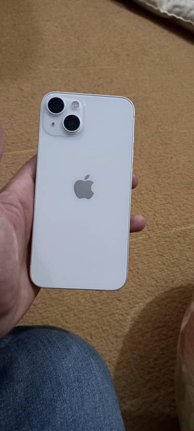 Apple iPhone 13