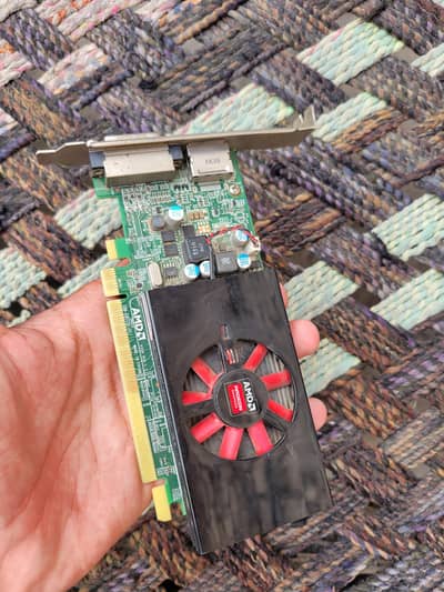 Amd Radeon r7 350x 4gb