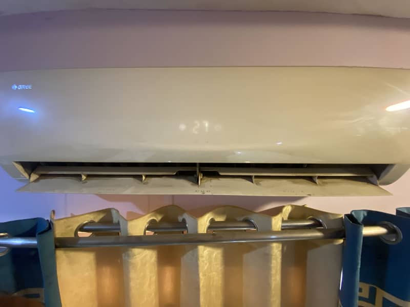 SPLIT AC 1