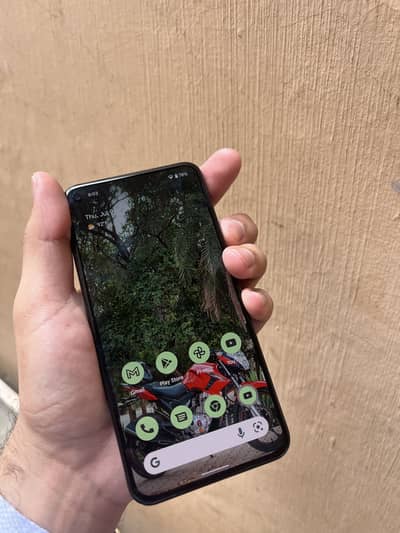 Urgent sale Google Pixel 5 Best budget phone