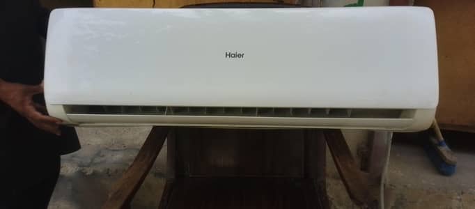 Haier Ac 1.5 tan All ok ha pipe silver + Remote+ Gase charge ha