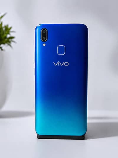 vivo blue smart phone used screen cracked but tuch ful working