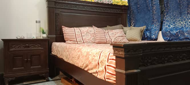 Double Bed Chiyoti wooden made