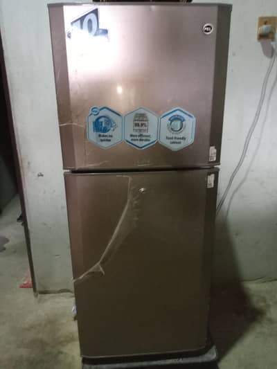 pe size small refrigerator