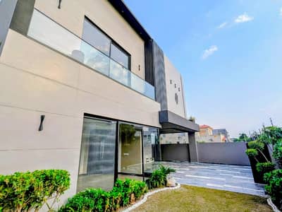 BRAND NEW ONE KANAL LUXURY MODERN DESIGN HOUSE In DHA Phase 06 Original Picture
