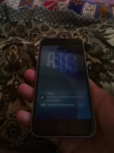 Apple iPhone SE 3