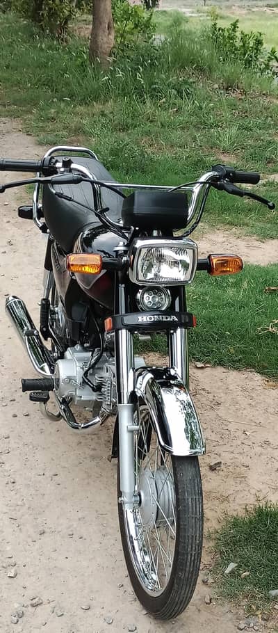 Honda CD70 2025 (September)
